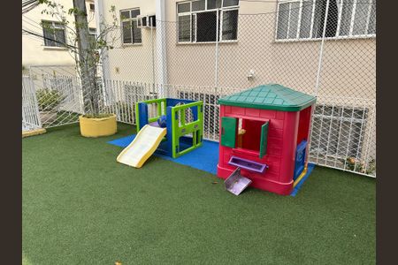 Apartamento para alugar com 60m², 2 quartos e sem vagaÁrea comum - Playground