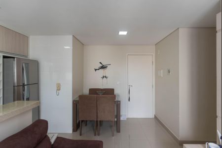 Sala de apartamento à venda com 2 quartos, 55m² em Vila Mimosa, Campinas
