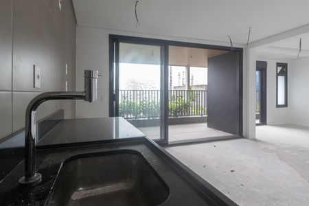 Apartamento à venda com 120m², 2 quartos e 2 vagasCozinha