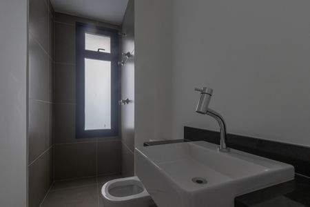 Apartamento à venda com 120m², 2 quartos e 2 vagasBanheiro da Suíte 1