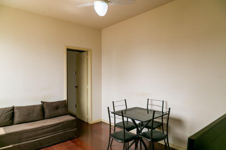 Sala de apartamento para alugar com 1 quarto, 52m² em Funcionários, Belo Horizonte