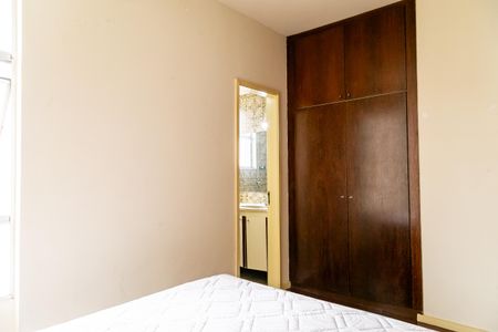 Suíte de apartamento para alugar com 1 quarto, 52m² em Funcionários, Belo Horizonte