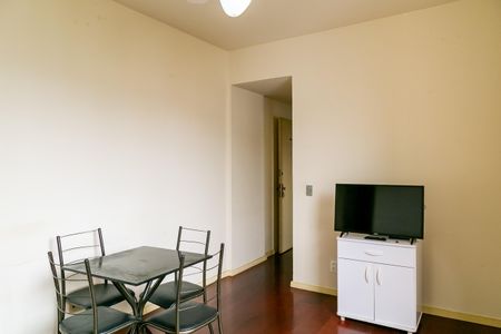 Sala de apartamento para alugar com 1 quarto, 52m² em Funcionários, Belo Horizonte