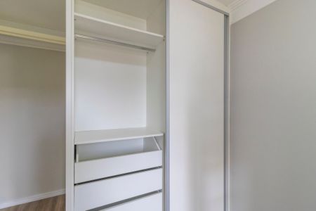 Apartamento à venda com 72m², 2 quartos e 1 vagaQuarto 2 - Armários