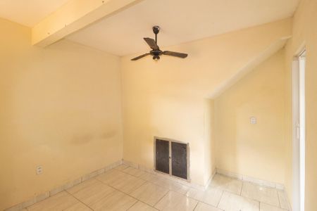 Casa para alugar com 55m², 1 quarto e 2 vagasQuarto