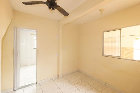 Quarto de casa para alugar com 1 quarto, 55m² em Campo Grande, Rio de Janeiro