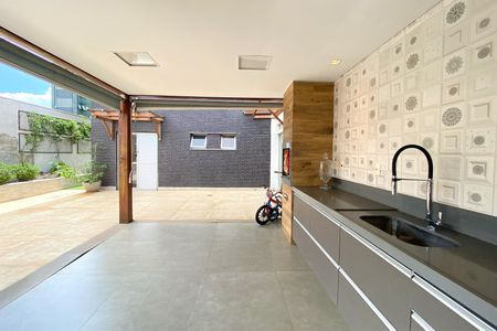 Apartamento à venda com 179m², 3 quartos e 2 vagas Apartamento à venda com 179m², 3 quartos e 2 vagasEspaço Gourmet