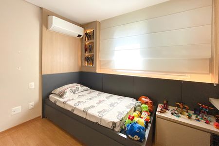 Apartamento à venda com 179m², 3 quartos e 2 vagas Apartamento à venda com 179m², 3 quartos e 2 vagasQuarto 2