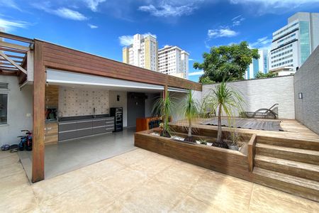 Apartamento à venda com 179m², 3 quartos e 2 vagas Apartamento à venda com 179m², 3 quartos e 2 vagasArea privativa