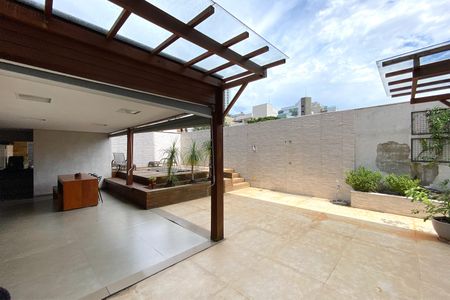 Apartamento à venda com 179m², 3 quartos e 2 vagas Apartamento à venda com 179m², 3 quartos e 2 vagasArea privativa