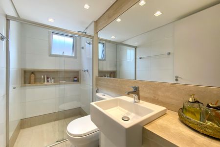 Apartamento à venda com 179m², 3 quartos e 2 vagas Apartamento à venda com 179m², 3 quartos e 2 vagasBanheiro