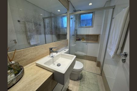 Apartamento à venda com 179m², 3 quartos e 2 vagasBanho Social