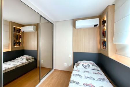 Apartamento à venda com 179m², 3 quartos e 2 vagas Apartamento à venda com 179m², 3 quartos e 2 vagasQuarto 2