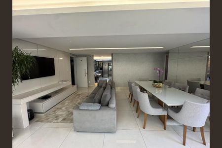 Sala de jantar e TV de apartamento à venda com 3 quartos, 179m² em Santo Antônio, Belo Horizonte