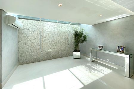 Apartamento à venda com 179m², 3 quartos e 2 vagas Apartamento à venda com 179m², 3 quartos e 2 vagasVaranda