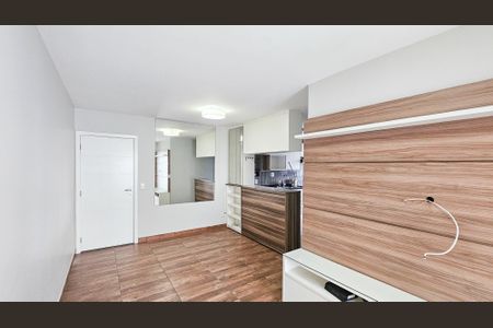 Sala de apartamento para alugar com 2 quartos, 54m² em Centro, Carapicuíba