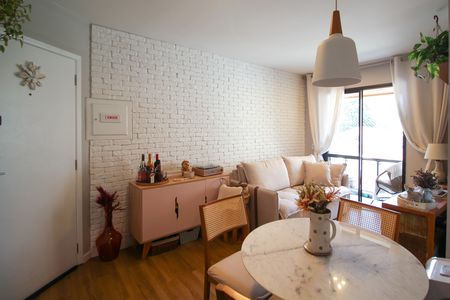 Apartamento à venda com 40m², 1 quarto e 1 vaga Apartamento à venda com 40m², 1 quarto e 1 vagaSala