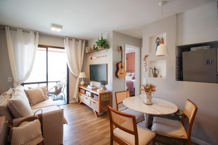 Apartamento à venda com 40m², 1 quarto e 1 vaga Apartamento à venda com 40m², 1 quarto e 1 vagaSala