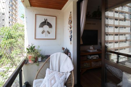 Apartamento à venda com 40m², 1 quarto e 1 vaga Apartamento à venda com 40m², 1 quarto e 1 vagaVaranda