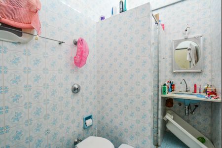 Casa à venda com 139m², 2 quartos e 2 vagasBanheiro