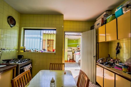 Casa à venda com 139m², 2 quartos e 2 vagasCozinha