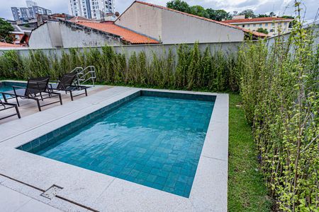 Apartamento à venda com 125m², 3 quartos e 2 vagas Apartamento à venda com 125m², 3 quartos e 2 vagasÁrea comum - Piscina