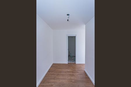 Apartamento à venda com 125m², 3 quartos e 2 vagas Apartamento à venda com 125m², 3 quartos e 2 vagasCloset suite 1