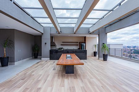 Apartamento à venda com 125m², 3 quartos e 2 vagas Apartamento à venda com 125m², 3 quartos e 2 vagasÁrea comum - Churrasqueira