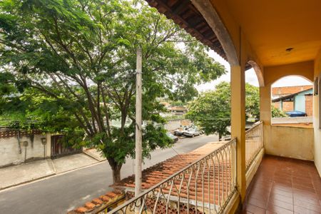 Casa para alugar com 60m², 2 quartos e 2 vagas Casa para alugar com 60m², 2 quartos e 2 vagasVaranda da Sala