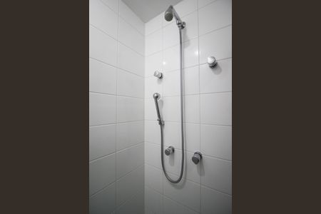 Apartamento para alugar com 74m², 2 quartos e 2 vagasBanheiro