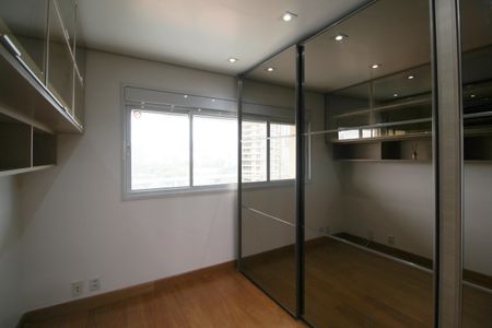 Apartamento para alugar com 74m², 2 quartos e 2 vagasQuarto 