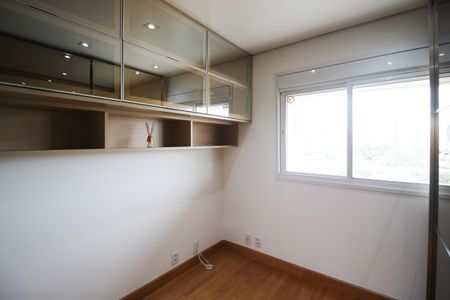 Apartamento para alugar com 74m², 2 quartos e 2 vagasQuarto 