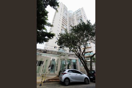 Apartamento para alugar com 74m², 2 quartos e 2 vagasFachada