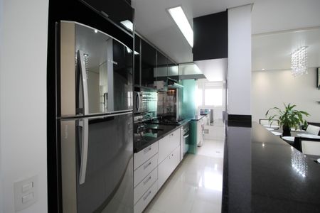 Apartamento para alugar com 74m², 2 quartos e 2 vagasCozinha