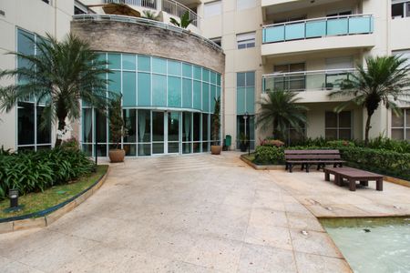 Apartamento para alugar com 74m², 2 quartos e 2 vagasEntrada