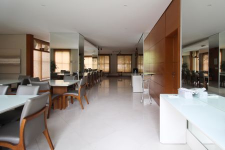 Apartamento para alugar com 74m², 2 quartos e 2 vagasÁrea comum - Salão de festas