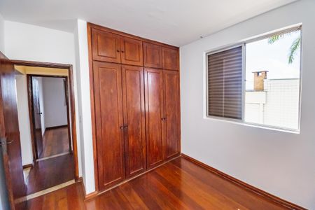 Apartamento para alugar com 2 quartos, 80m² em Santa Amelia, Belo Horizonte