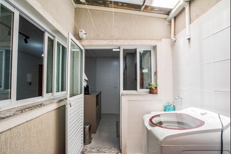 Apartamento à venda com 60m², 2 quartos e 1 vaga Apartamento à venda com 60m², 2 quartos e 1 vagaÁrea de Serviço