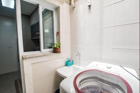 Apartamento à venda com 60m², 2 quartos e 1 vaga Apartamento à venda com 60m², 2 quartos e 1 vagaÁrea de Serviço