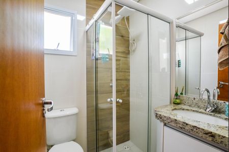 Apartamento à venda com 60m², 2 quartos e 1 vaga Apartamento à venda com 60m², 2 quartos e 1 vagaBanheiro da Suíte