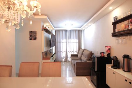 Sala de apartamento para alugar com 2 quartos, 64m² em Anil, Rio de Janeiro