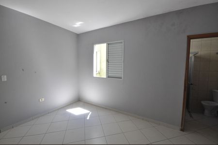 Quarto Suíte de casa para alugar com 3 quartos, 90m² em Parque Edu Chaves, São Paulo