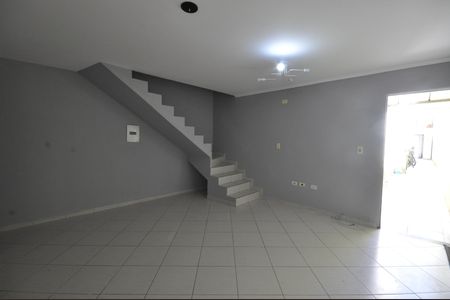 Sala de casa para alugar com 3 quartos, 90m² em Parque Edu Chaves, São Paulo