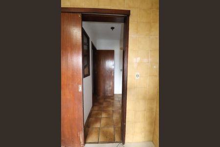 Corredor de casa à venda com 3 quartos, 280m² em Sarandi, Porto Alegre