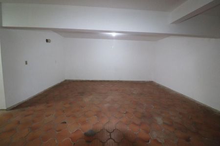 Casa à venda com 280m², 3 quartos e 10 vagas Casa à venda com 280m², 3 quartos e 10 vagasÁrea externa