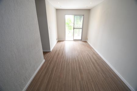 Sala de apartamento para alugar com 2 quartos, 60m² em Vila Nova Teixeira, Campinas
