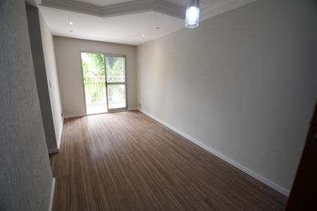 Sala de apartamento para alugar com 2 quartos, 60m² em Vila Nova Teixeira, Campinas