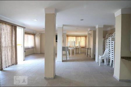 Apartamento à venda com 60m², 2 quartos e 1 vaga Apartamento à venda com 60m², 2 quartos e 1 vagaÁrea comum - Salão de festas
