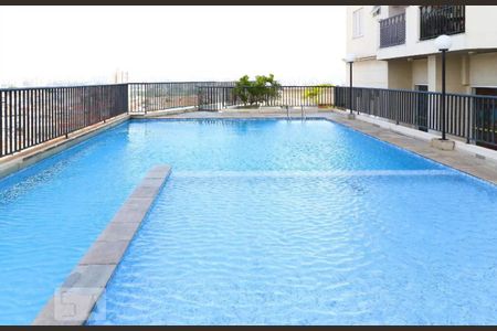 Apartamento à venda com 60m², 2 quartos e 1 vaga Apartamento à venda com 60m², 2 quartos e 1 vagaÁrea comum - Piscina