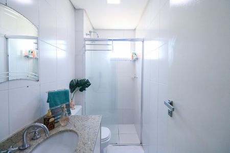 Apartamento à venda com 83m², 3 quartos e 2 vagasBanheiro da Suíte